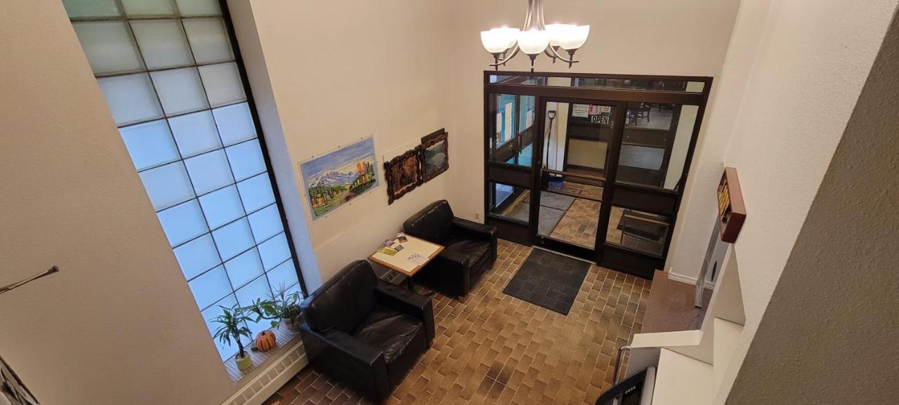 The Cosmopolitan Hotel Blairmore Extérieur photo